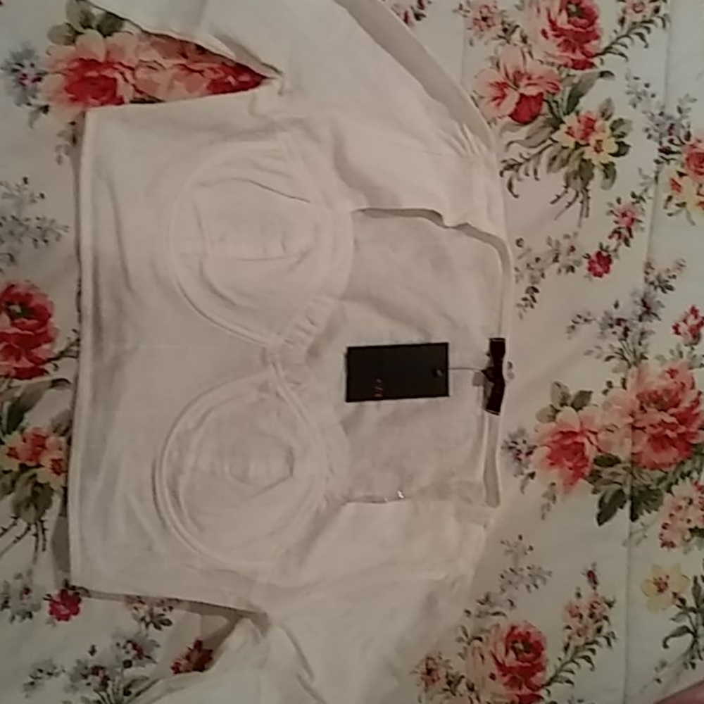 White medium crop top